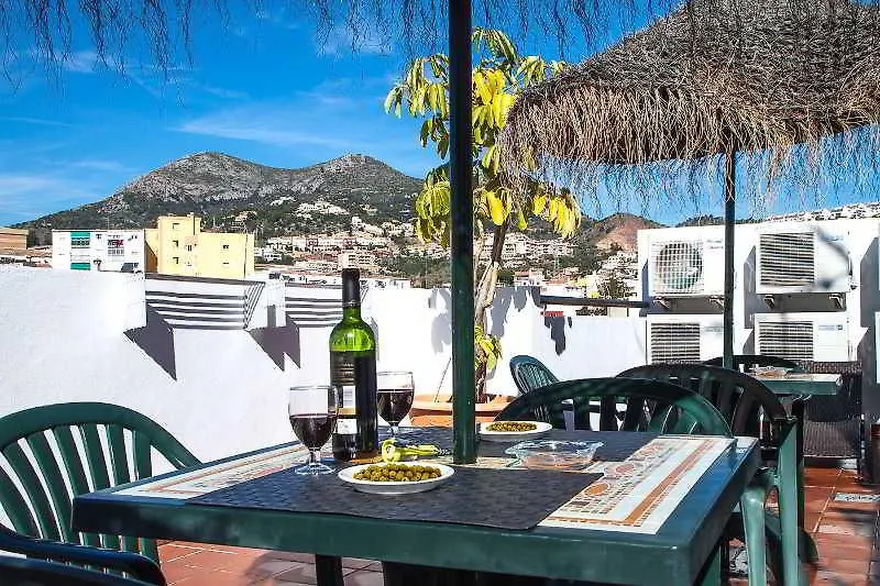 Apartamentos El Cenachero Malaga Apartment