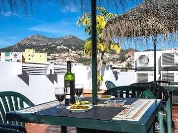 Apartamentos El Cenachero Malaga