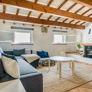 https://casa-agnes-mahon-menorca.balearic-islands.net