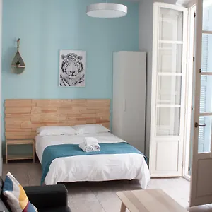 https://feel-apartments-picasso-center.hotelsinnerja.org