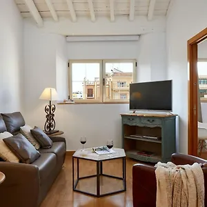 https://lodgingmalaga-plaza-constitucion.1costadelsol.com